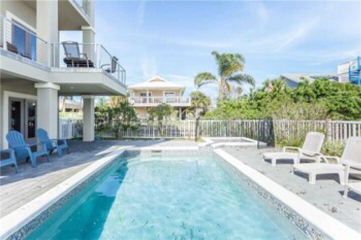 Augustine Sunset 4 Bedrooms, Ocean View, Private Pool, Sleeps 12 in St. Augustine, FL