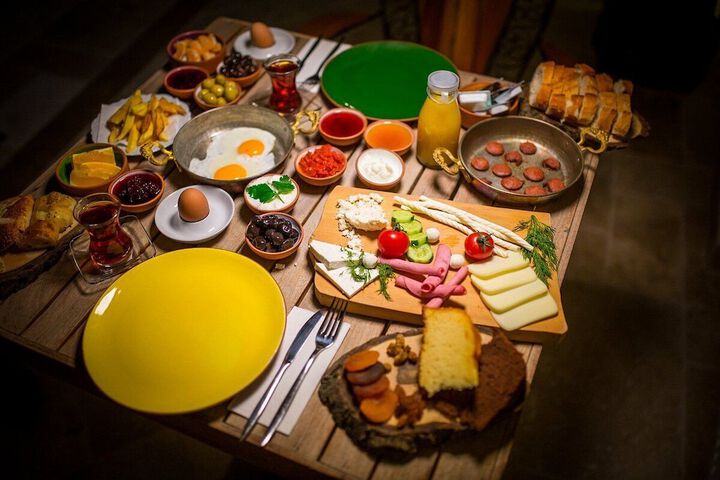 Breakfast/Coffee Service 4 of 6