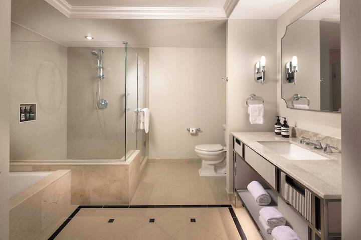 Bathroom shower