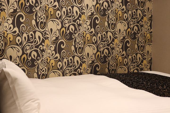 Room 14 of 34