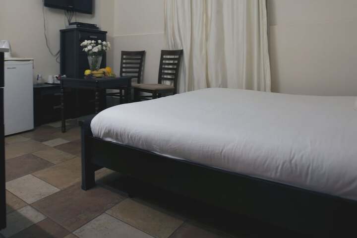 Room 8 of 78