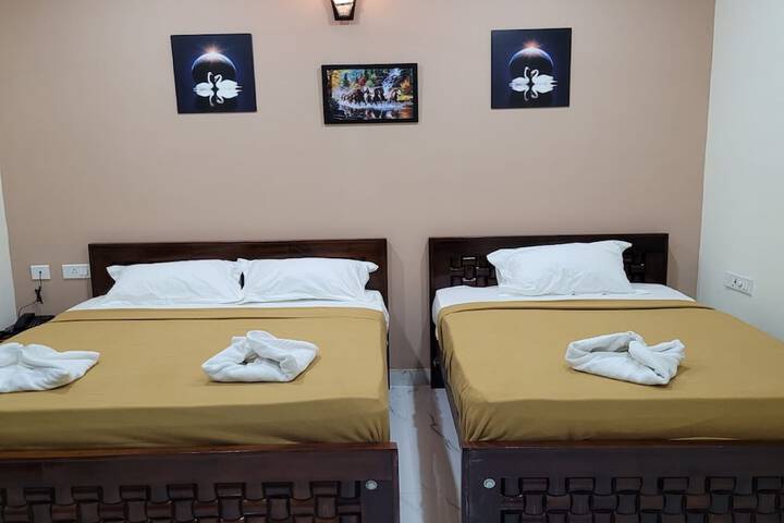 Room 7 of 10