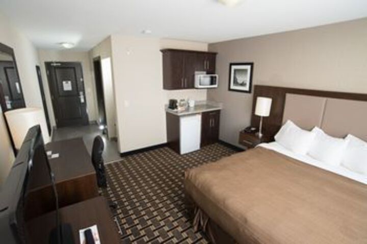 Room 3 of 10