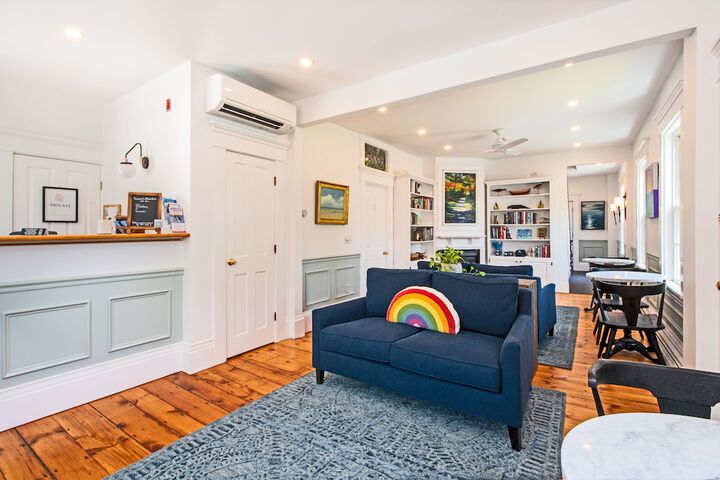 Breakfast/Coffee Service 46 of 51