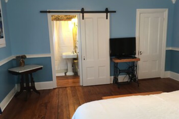 Room 30 of 42