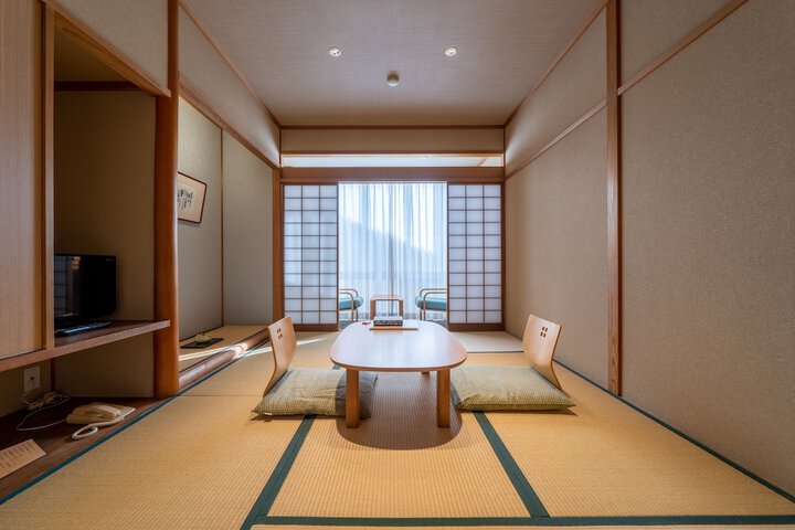 Room 19 of 73