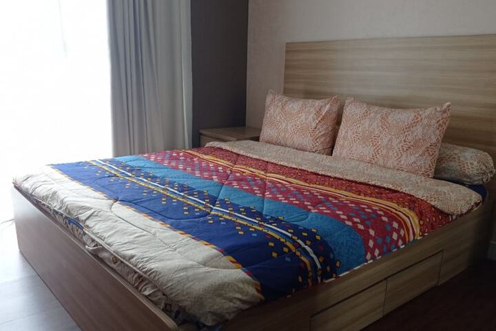 Room 5 of 10