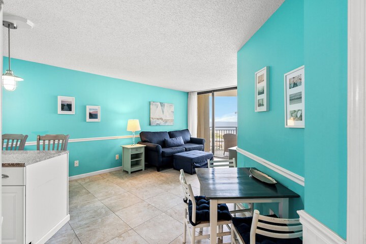 Room 10 of 48