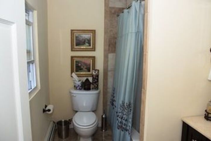 Room 3 of 46