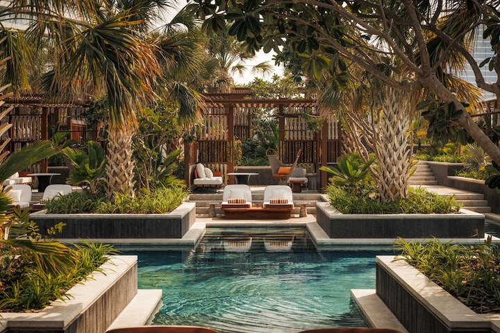 Pool 84 of 146