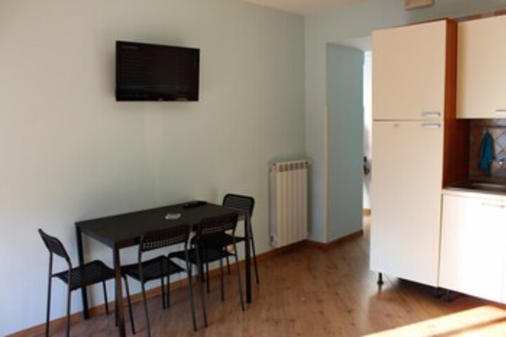 Room 16 of 18