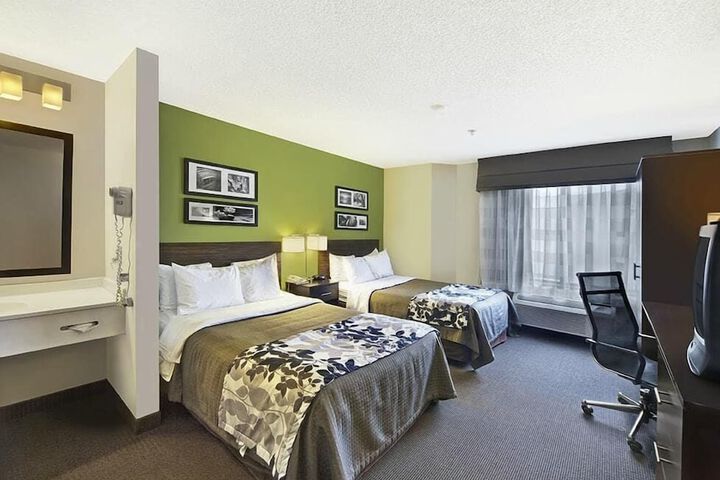 Room 8 of 26