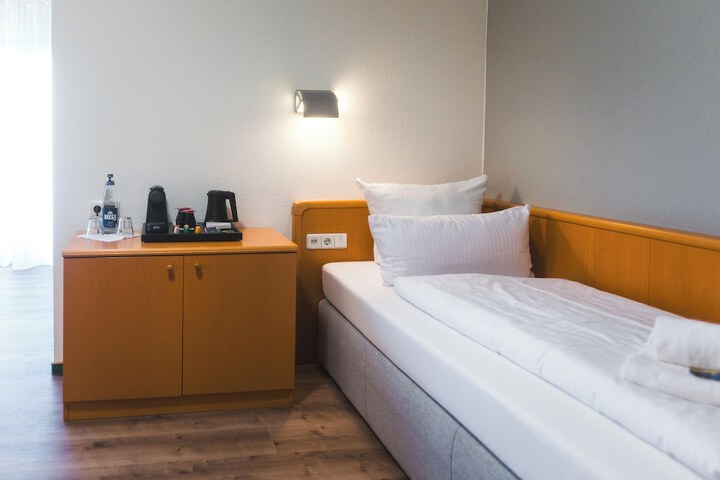 Room 20 of 90