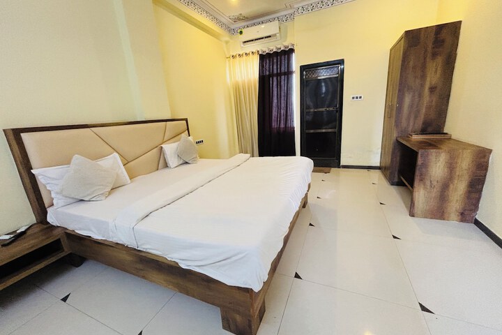 Room 16 of 41