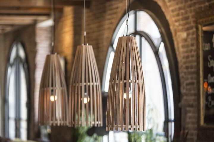 Lounge 46 of 64