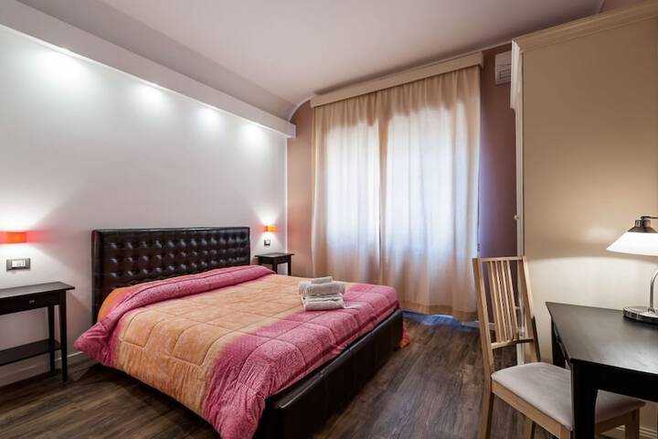 Room 8 of 26