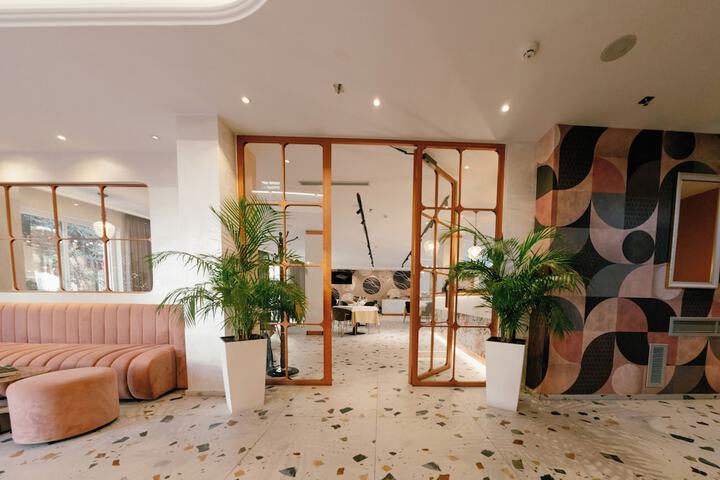 Hotel Interior 4 of 25