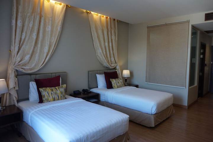 Room 47 of 108
