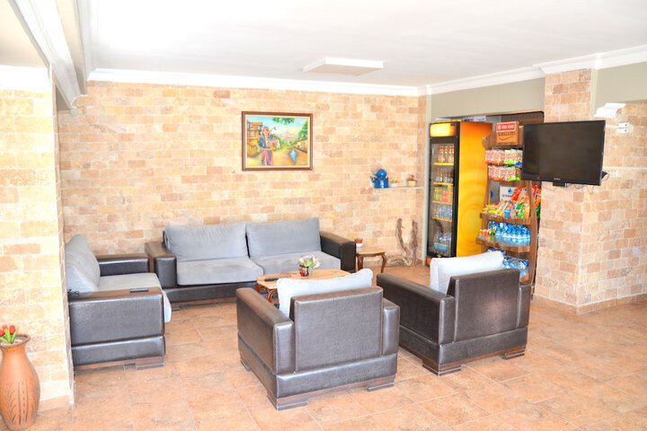 Guest Lobby