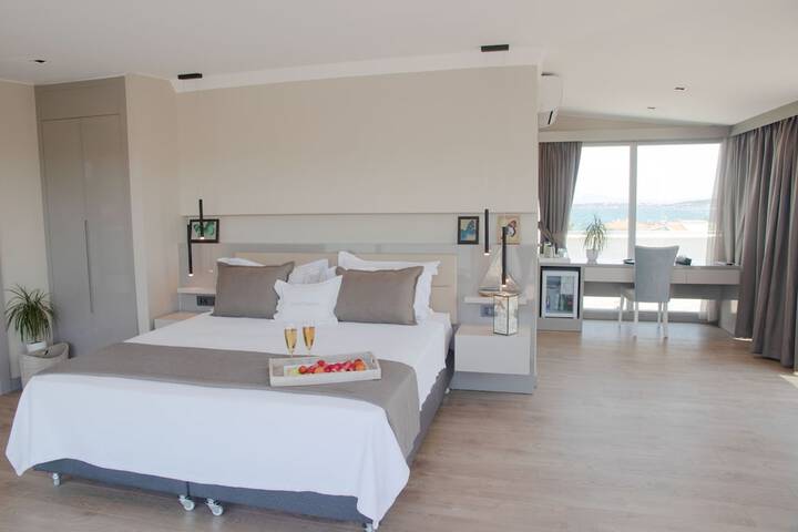 Room 14 of 45