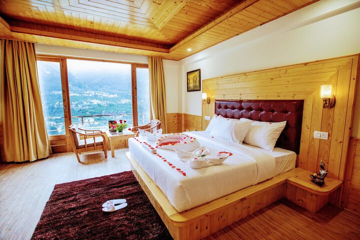 Room 8 of 23