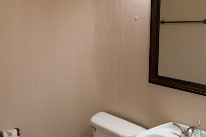 Room 19 of 37