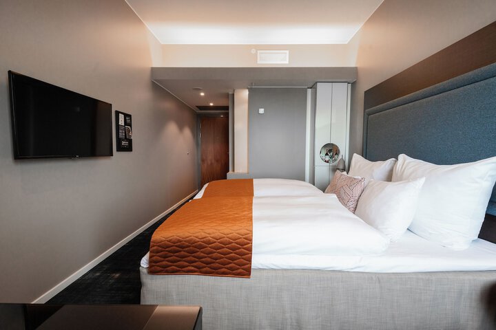 Room 21 of 94