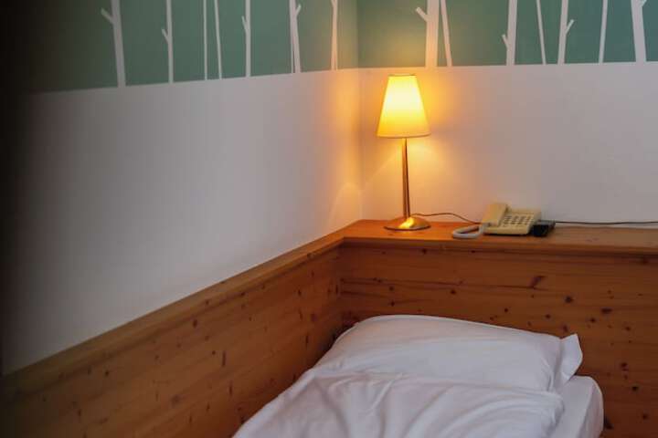 Room 32 of 115
