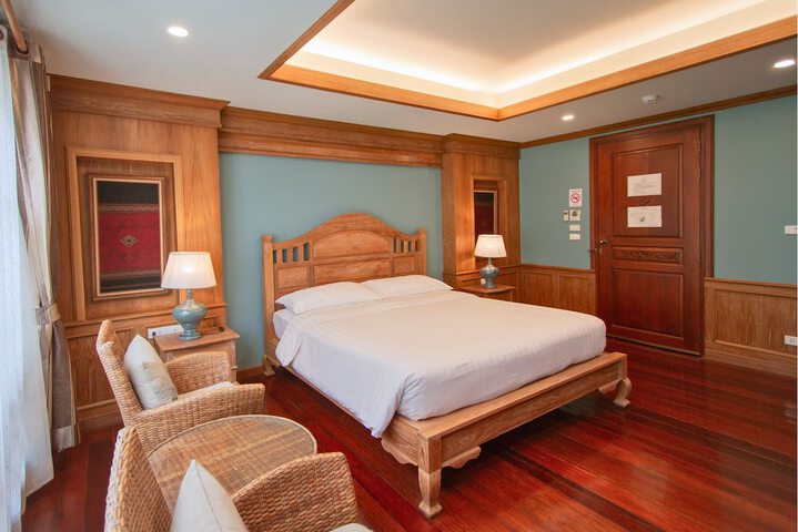 Room 5 of 30