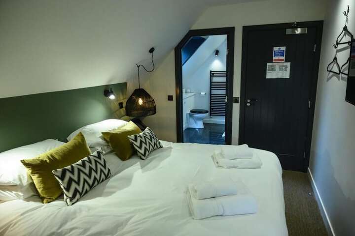 Room 14 of 71