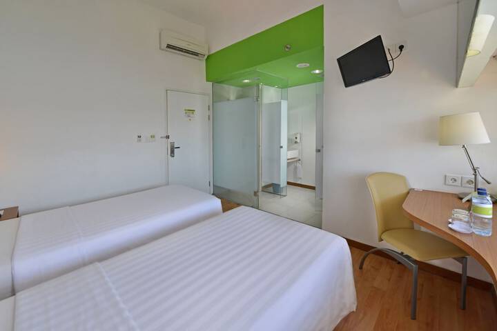 Room 7 of 51