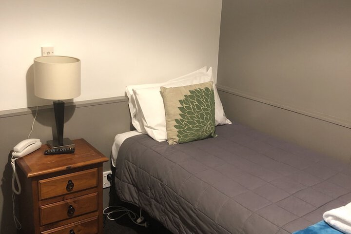 Room 23 of 48