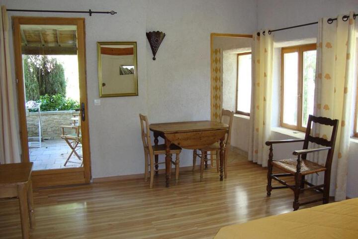 Photo 5
