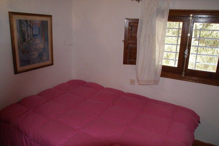 Room 4 of 4