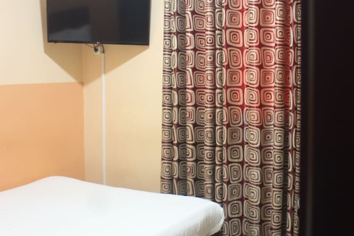 Room 5 of 41