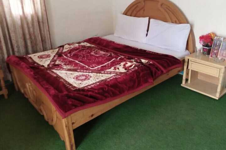 Room 3 of 8
