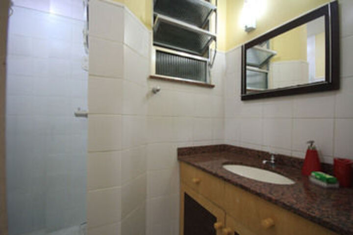 Room 6 of 20
