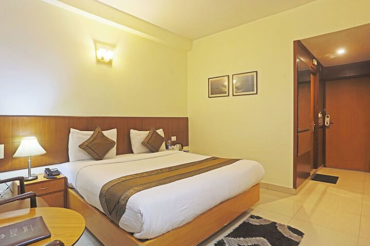 Room 28 of 99