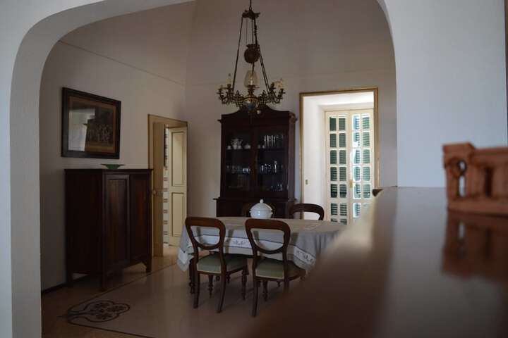Room 5 of 24
