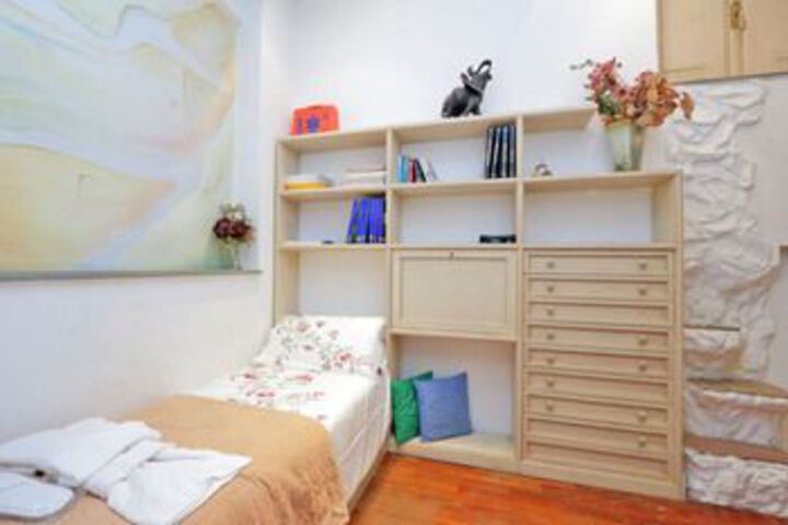 Room 54 of 107
