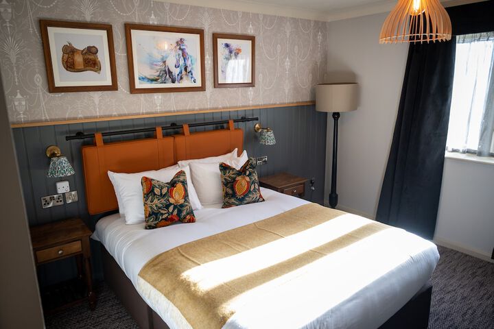 Room 2 of 57