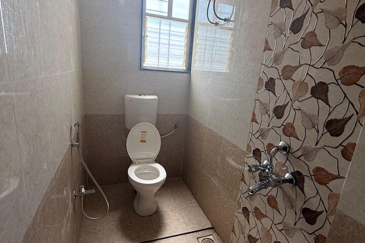 Room 12 of 12