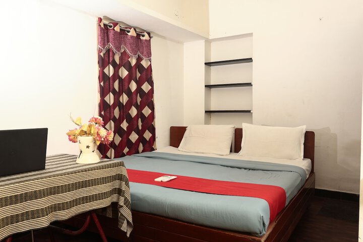 Room 16 of 33