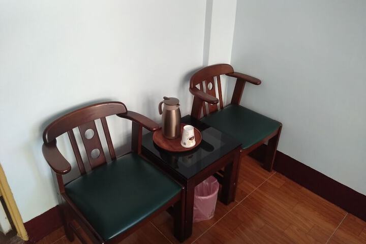 Room 20 of 42