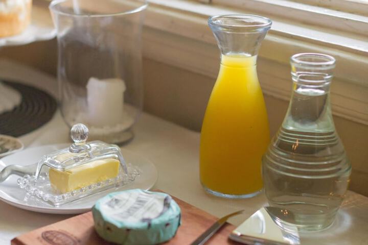 Breakfast/Coffee Service 32 of 73