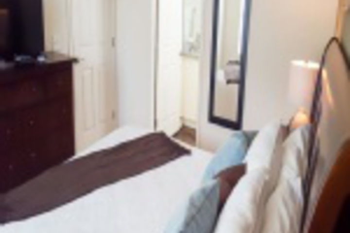Room 73 of 276