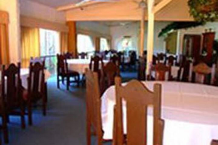 Ballroom/Hall 4 of 6