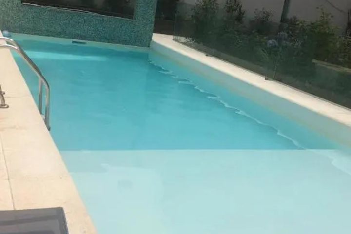 Pool 8 of 18
