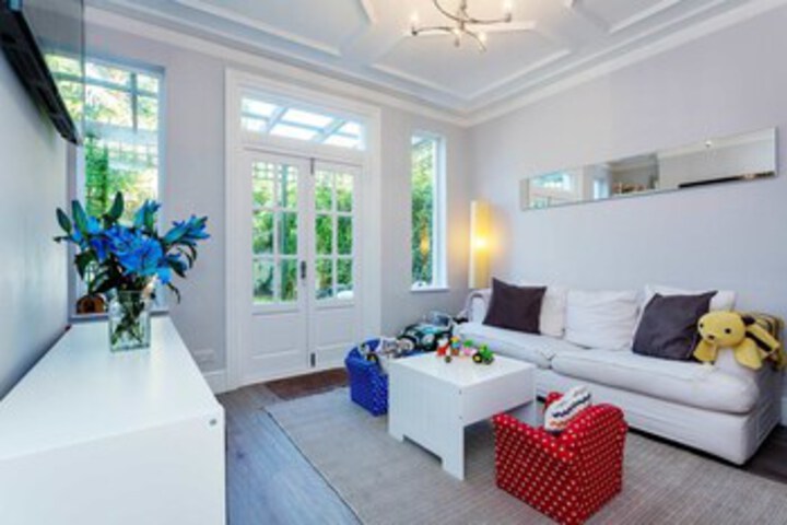 Room 12 of 26
