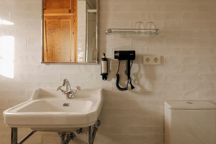 Clean Restrooms